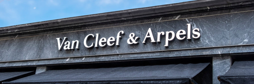 Van Cleef Shop Sign