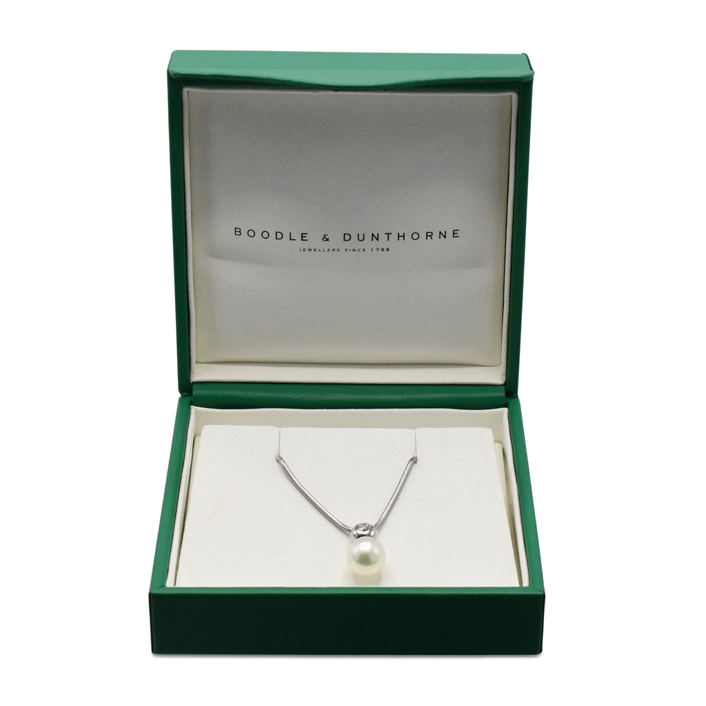 used BOODLES 18ct White Gold Diamond & Pearl Pendant Necklace