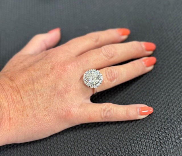 used GIA Certificated Diamond Ring 5.67cts I VS2