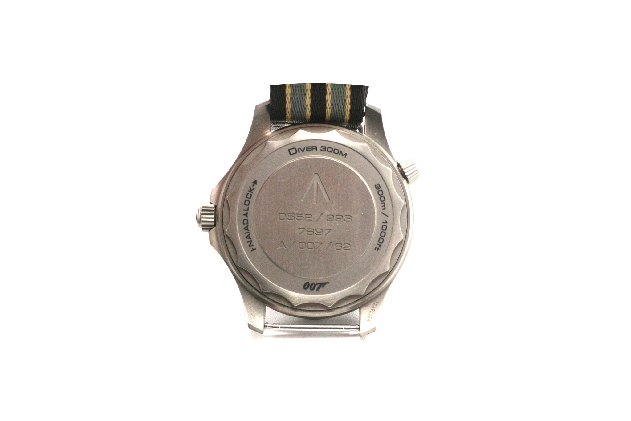 007 Sea Pre-Owned Omega Seamaster Diver James Bond 007 Watch I S&R