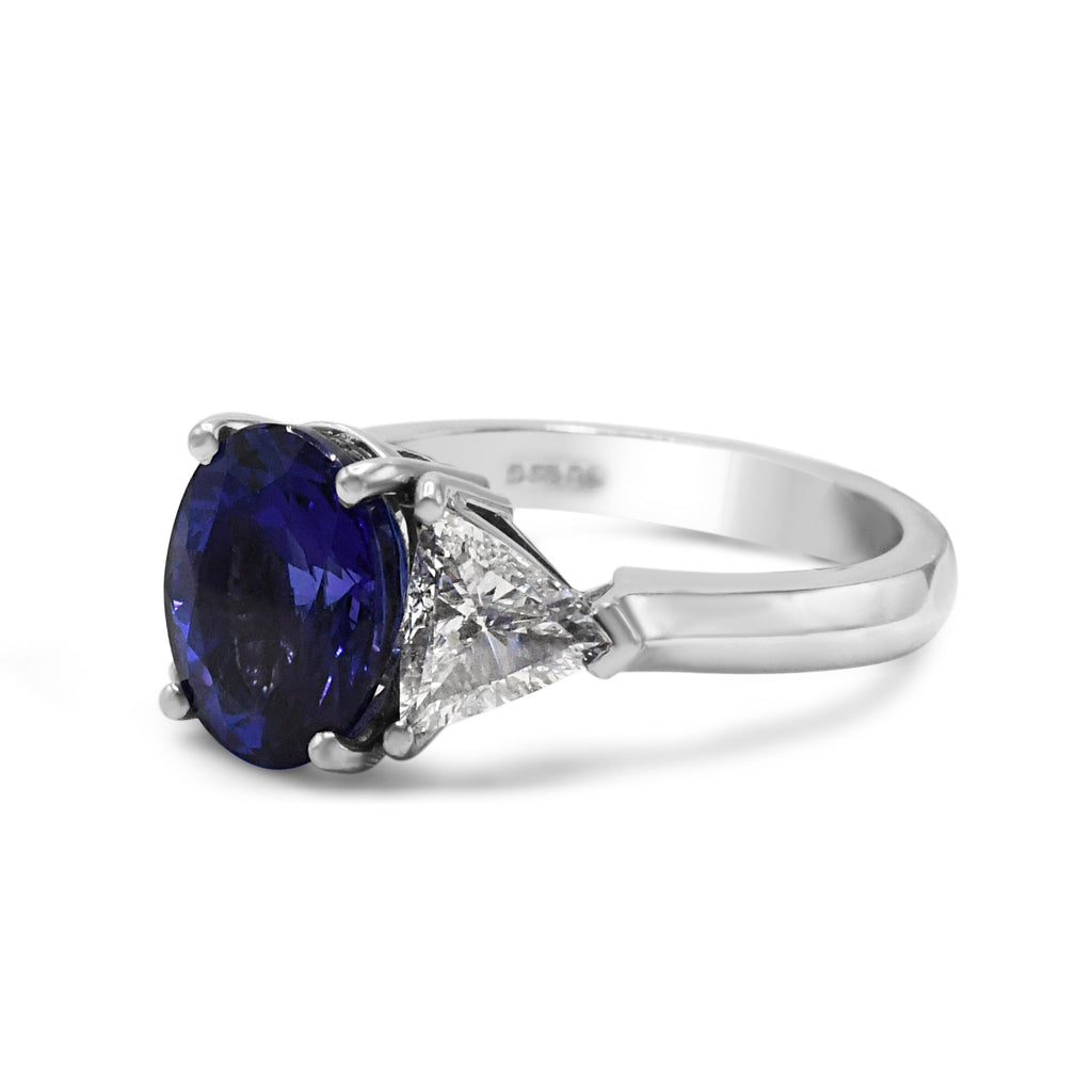 used Oval Tanzanite & Trilliant Diamond 3 Stone Ring - 18ct White Gold