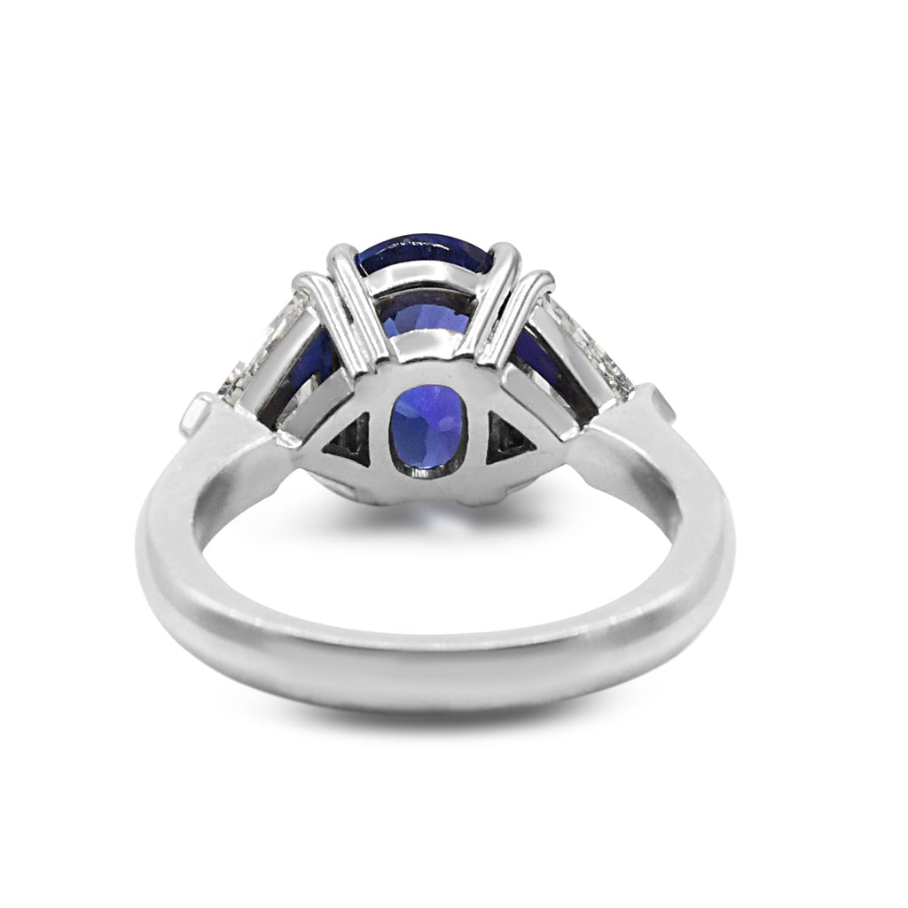 used Oval Tanzanite & Trilliant Diamond 3 Stone Ring - 18ct White Gold