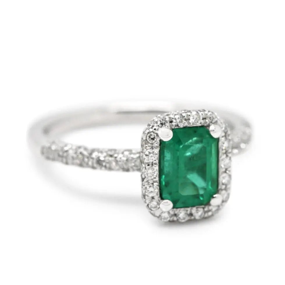 used 18ct White Gold Emerald & Diamond Pave Ring