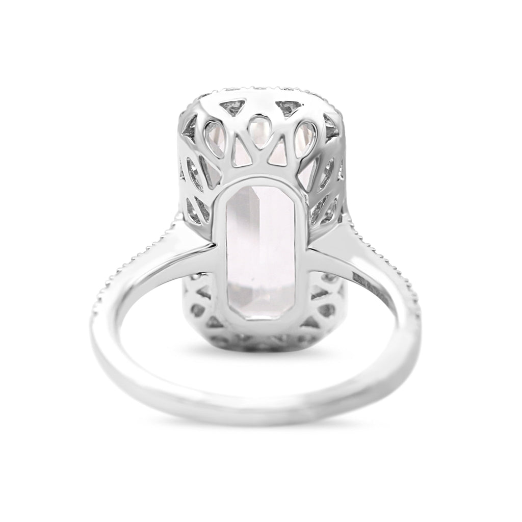 used 18ct White Gold Diamond & White Topaz Ring, Diamond Shoulders
