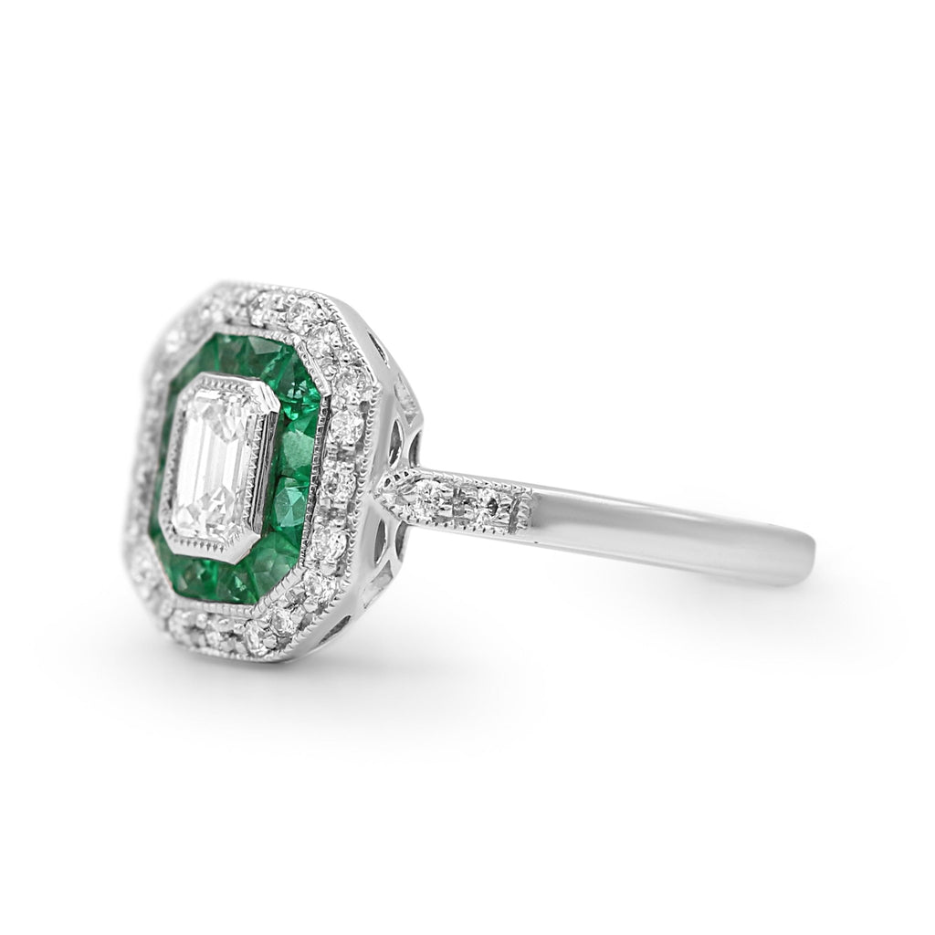 used Diamond & Emerald Target Cluster Ring With Diamond Shoulders In Platinum